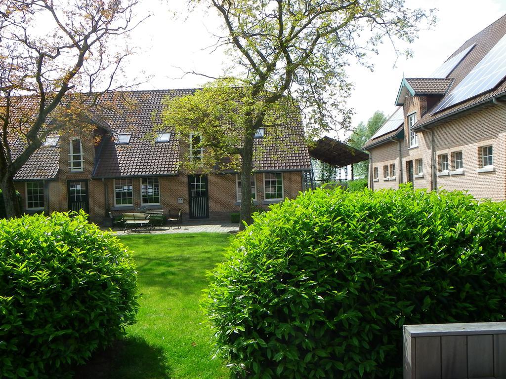Hotel B - Boskapelhoeve Buggenhout Exterior foto