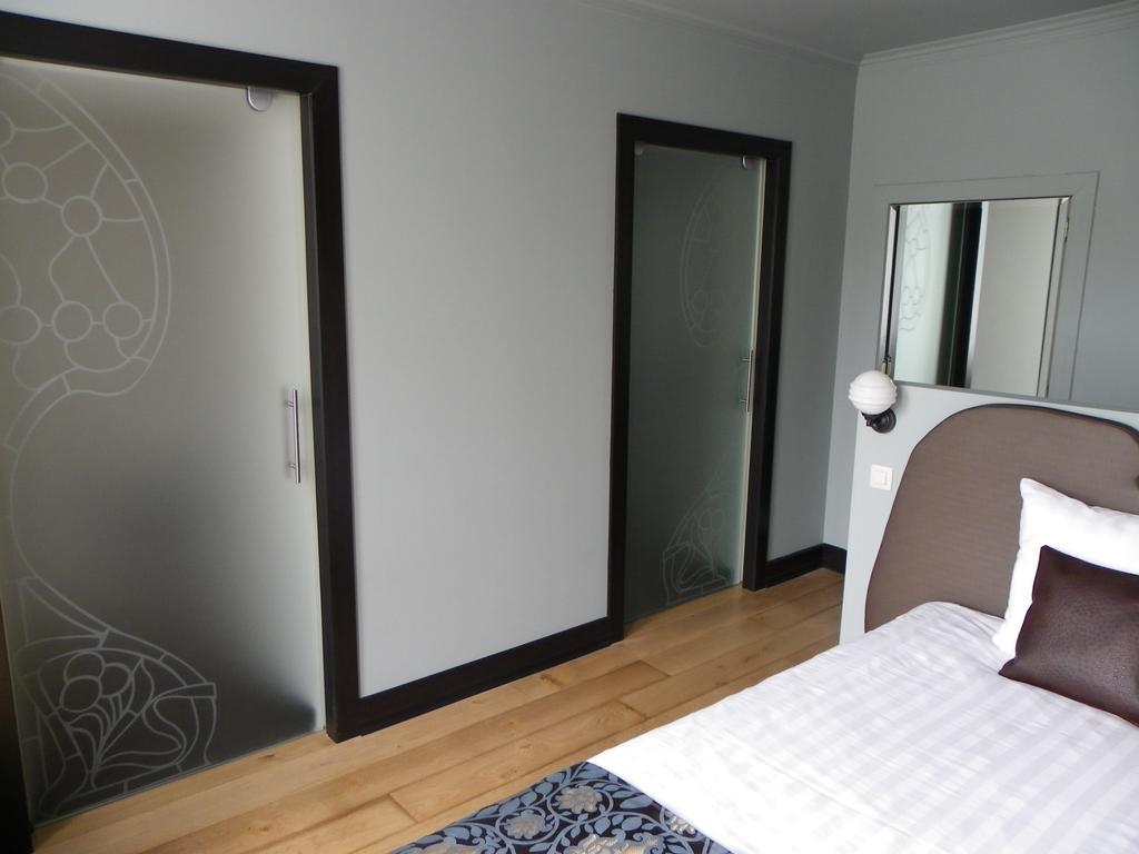 Hotel B - Boskapelhoeve Buggenhout Habitación foto